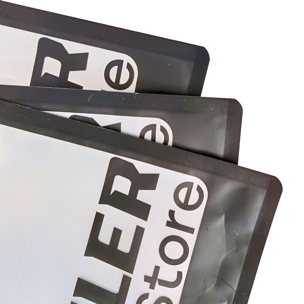 Flat Pouch with Transparent Window  (1)